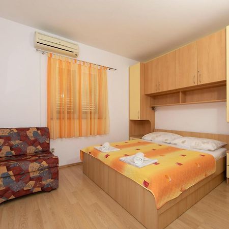 Apartments Maja Tučepi Екстериор снимка