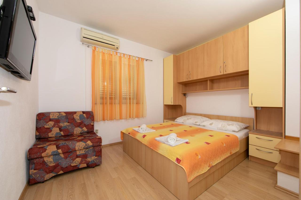 Apartments Maja Tučepi Екстериор снимка