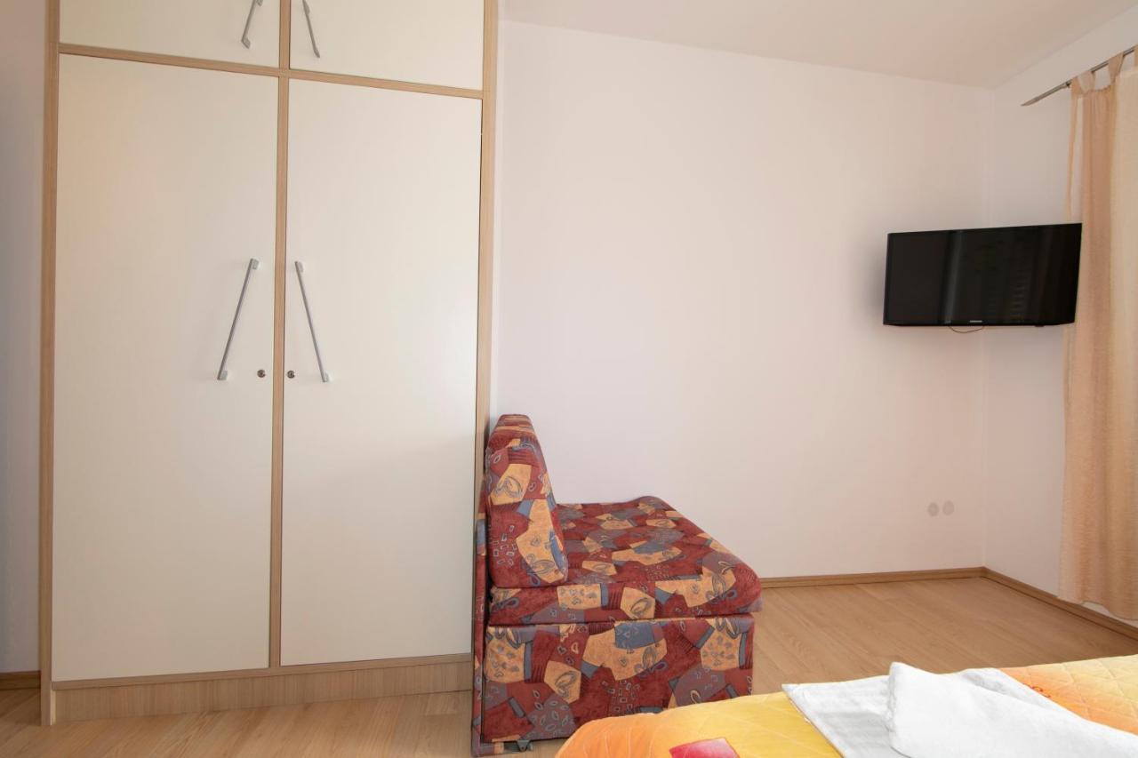 Apartments Maja Tučepi Екстериор снимка