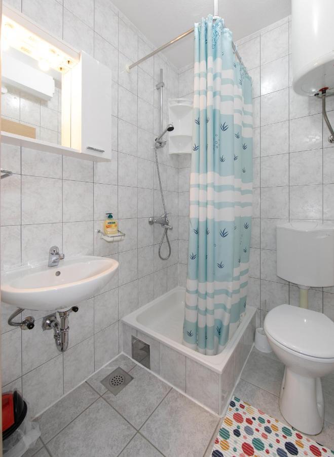 Apartments Maja Tučepi Екстериор снимка